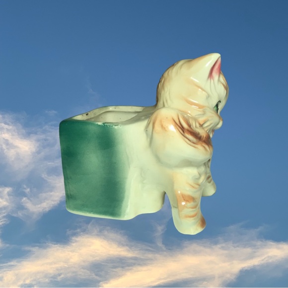 USA Ceramic cat planter - Picture 2 of 4
